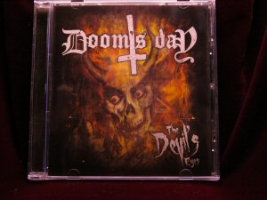 DOOM'S DAY - The devil's eyes CD